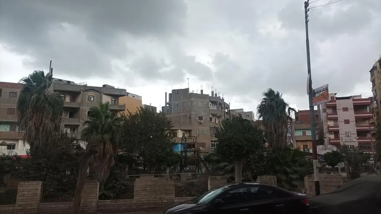 تحذير الأرصاد.. تقلبات جوية مفاجئة تضرب درجات الحرارة خلال ساعات الأحد